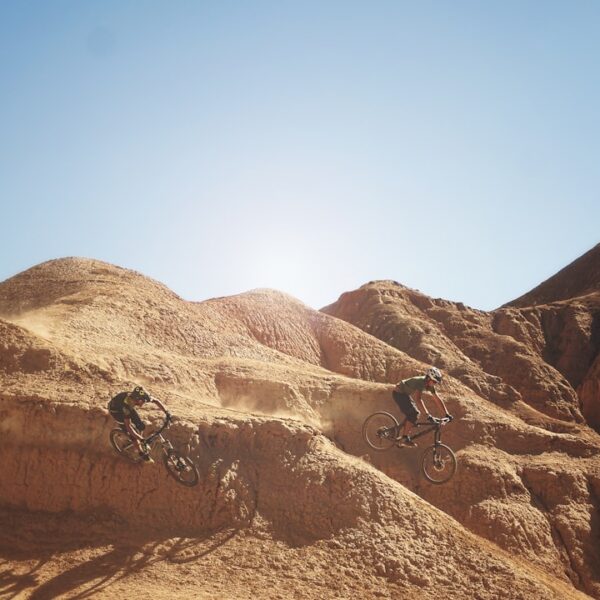 Photo Mountain biking