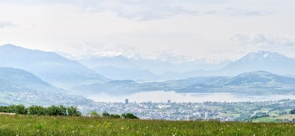 Photo "Startups in Switzerland: Where is it worth investing?"