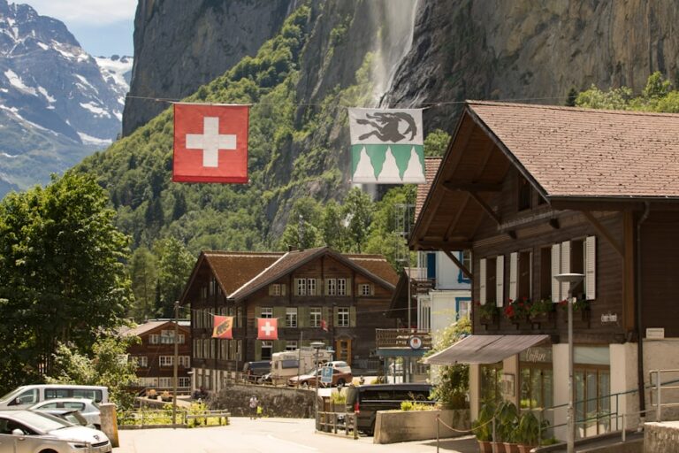 Photo "Salaries in Switzerland: Who really earns the most?"